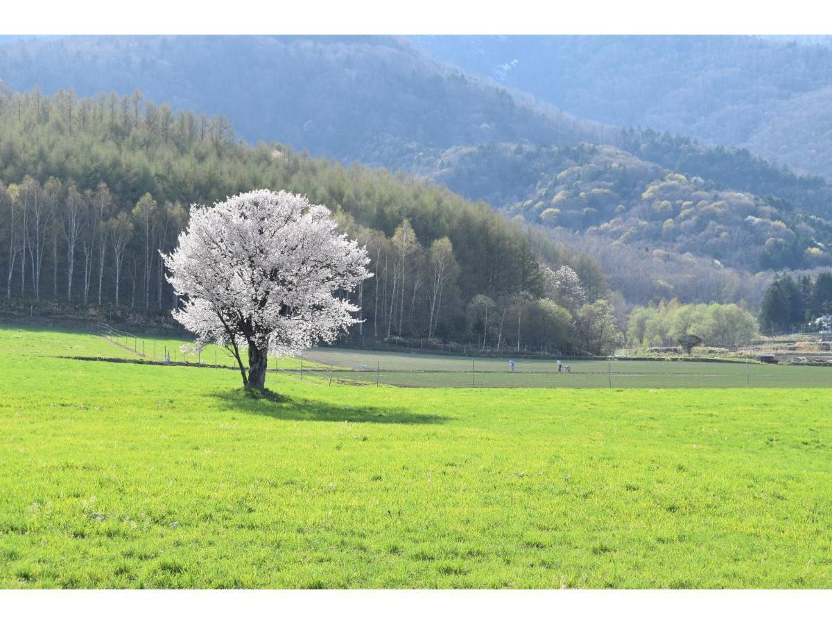 Hotel Hanafuji Inn NakaNakafurano Eksteriør bilde