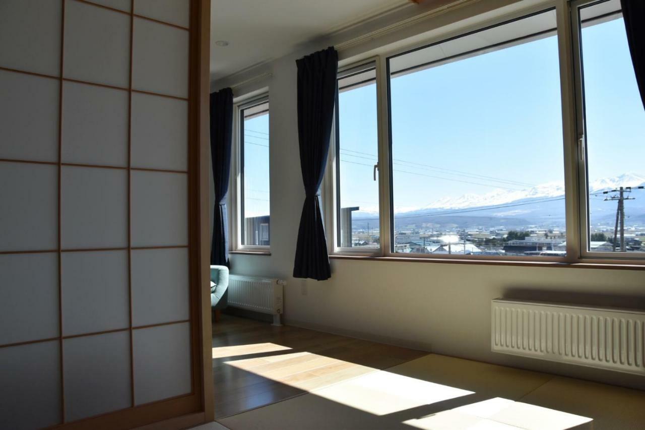 Hotel Hanafuji Inn Nakafurano Eksteriør bilde