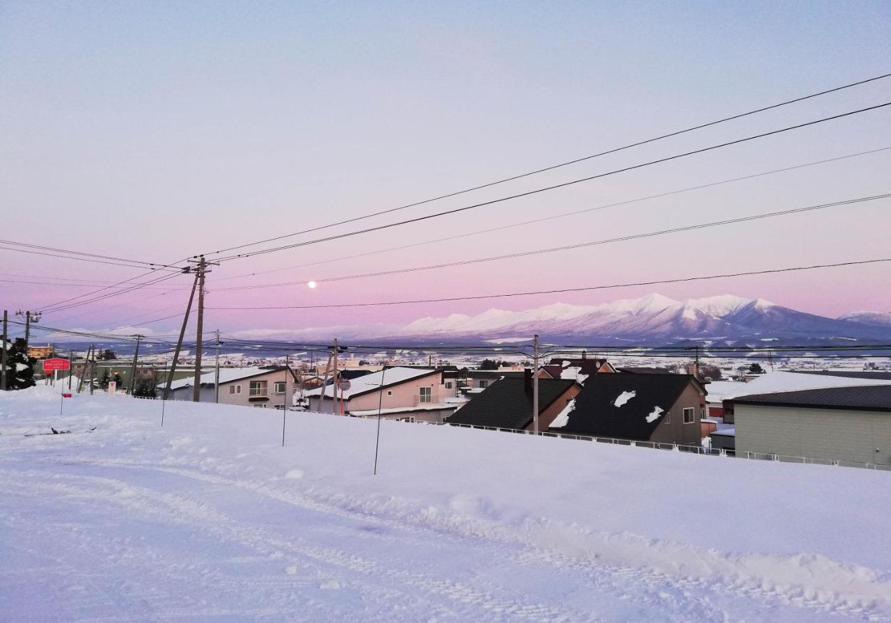 Hotel Hanafuji Inn NakaNakafurano Eksteriør bilde